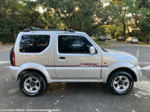Suzuki JIMNY 4X4 2010/2011